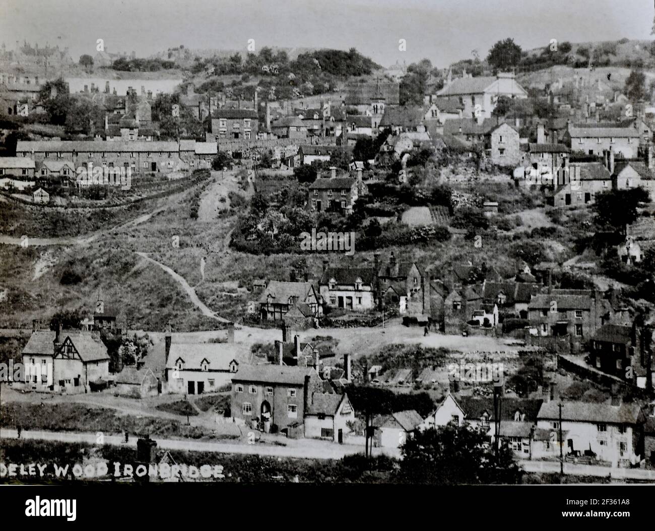 Madeley Wood ist heute als Ironbridge 1800s bekannt Diese Grundstücke wurden abgerissen, da sie als ungeeignet angesehen wurden Menschliche Behausung Stockfoto