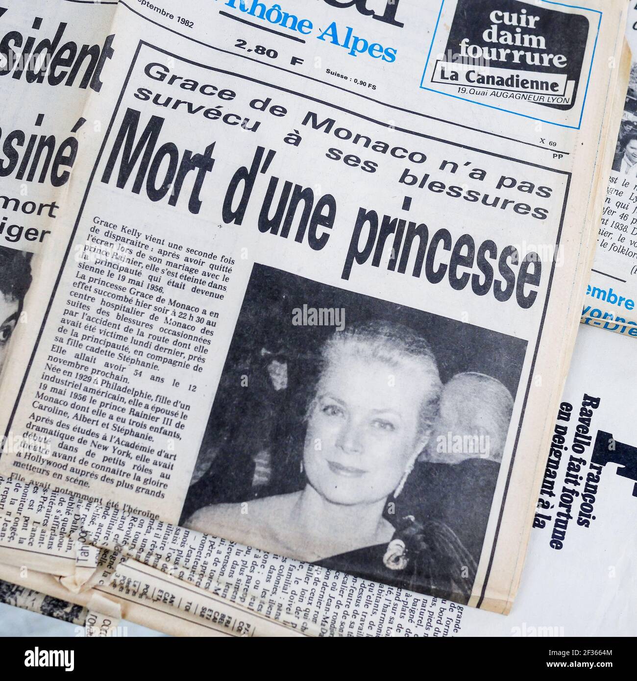 Tod von Bechir Gemayel und Grace Kelly, Zeitung, Frankreich Stockfoto