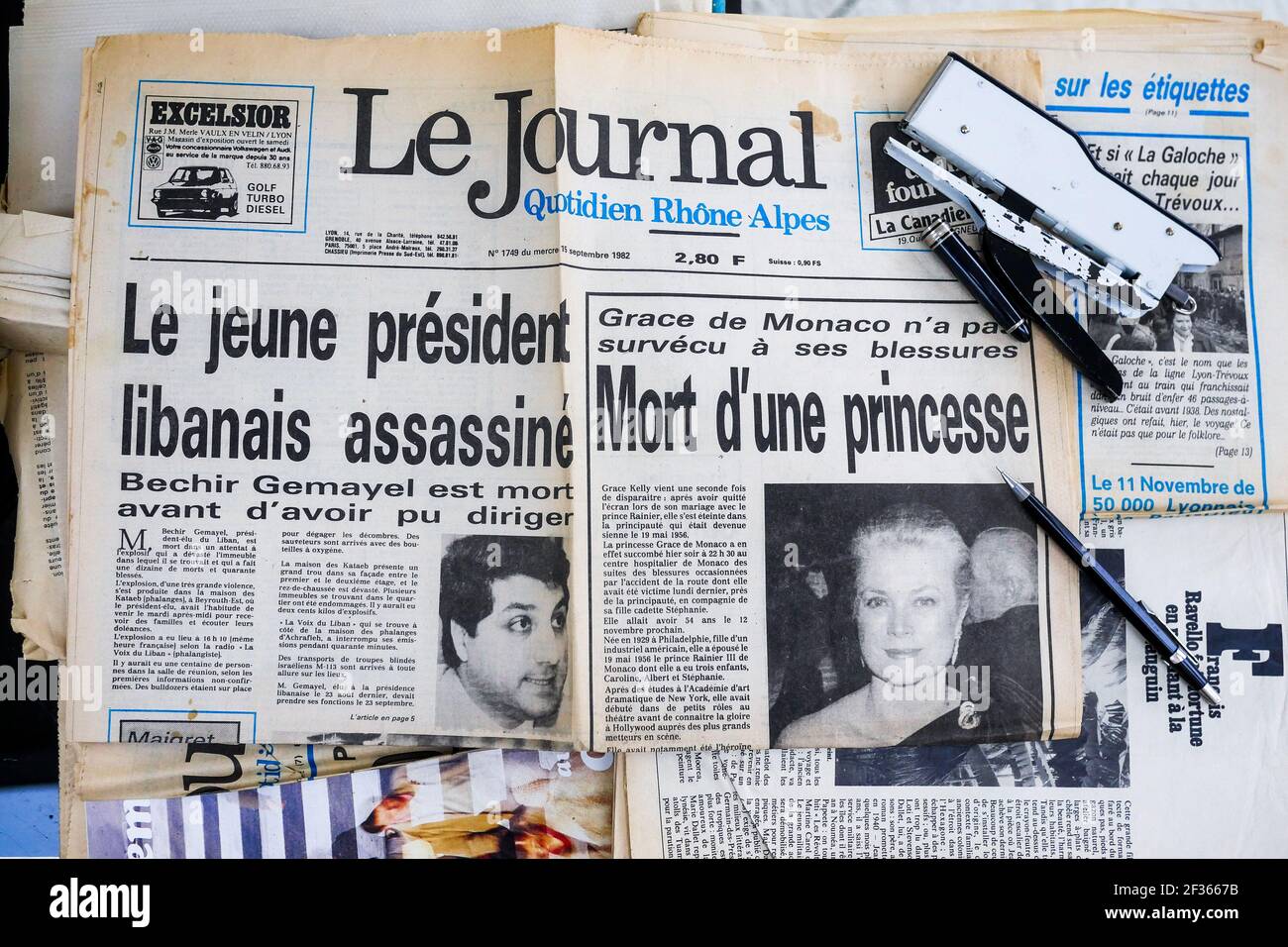 Tod von Bechir Gemayel und Grace Kelly, Zeitung, Frankreich Stockfoto