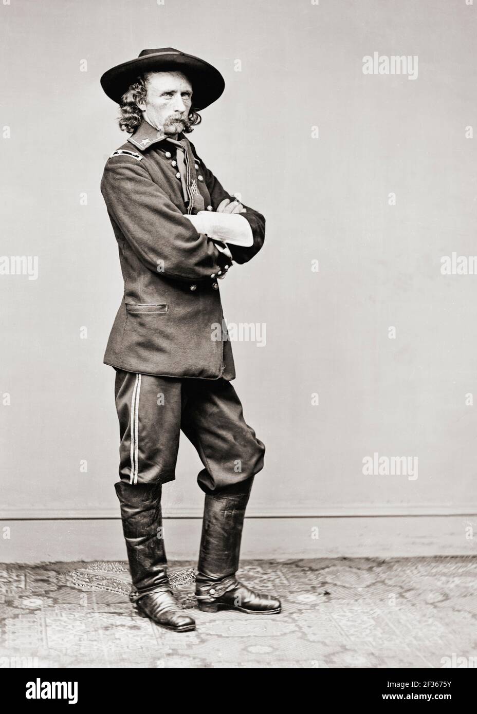 George Armstrong Custer, 1839 – 1876. Offizier der US-Armee und Kavalleriekommandeur im amerikanischen Bürgerkrieg und den Indianerkriegen, der zusammen mit dem größten Teil seines Kommandos in der Schlacht des Kleinen Dickhorns getötet wurde. Nach einem Foto aus dem Jahr 1865. Stockfoto