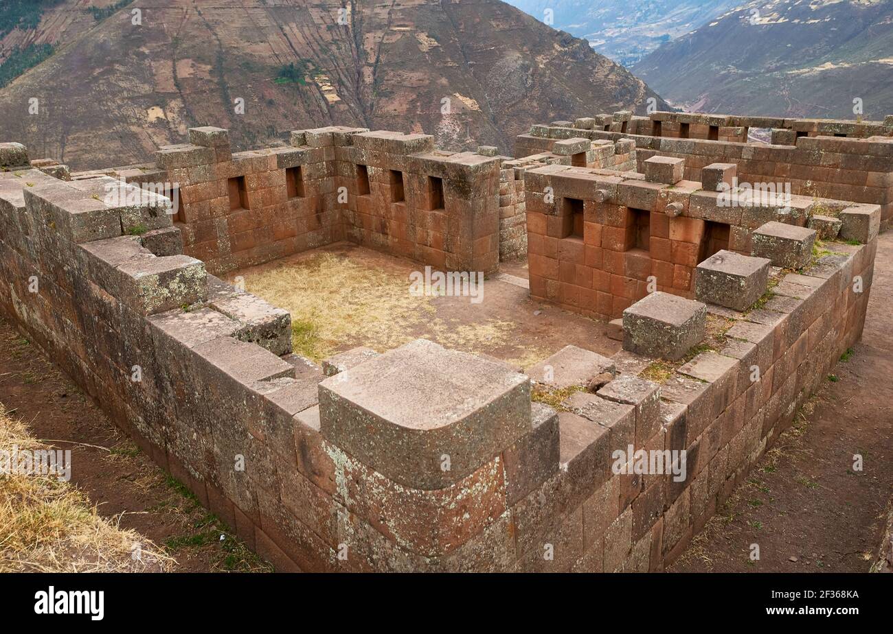 Ruinen der alten Inka-Stadt Pisac, heilige Gegend Inti Huatana, PERUANISCHE HIGHLANDS, Peru, Südamerika Stockfoto