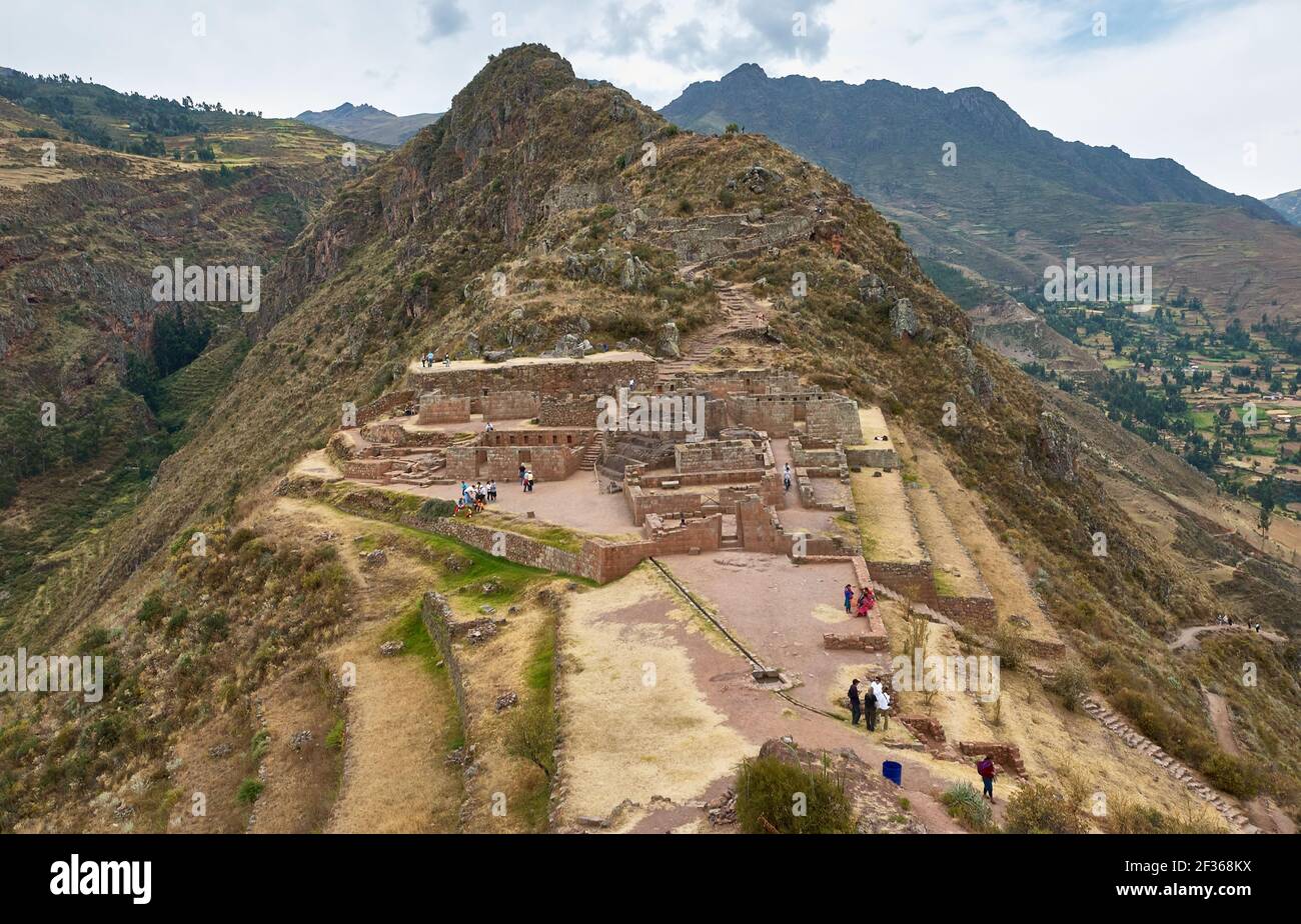 Ruinen der alten Inka-Stadt Pisac, heilige Gegend Inti Huatana, PERUANISCHE HIGHLANDS, Peru, Südamerika Stockfoto