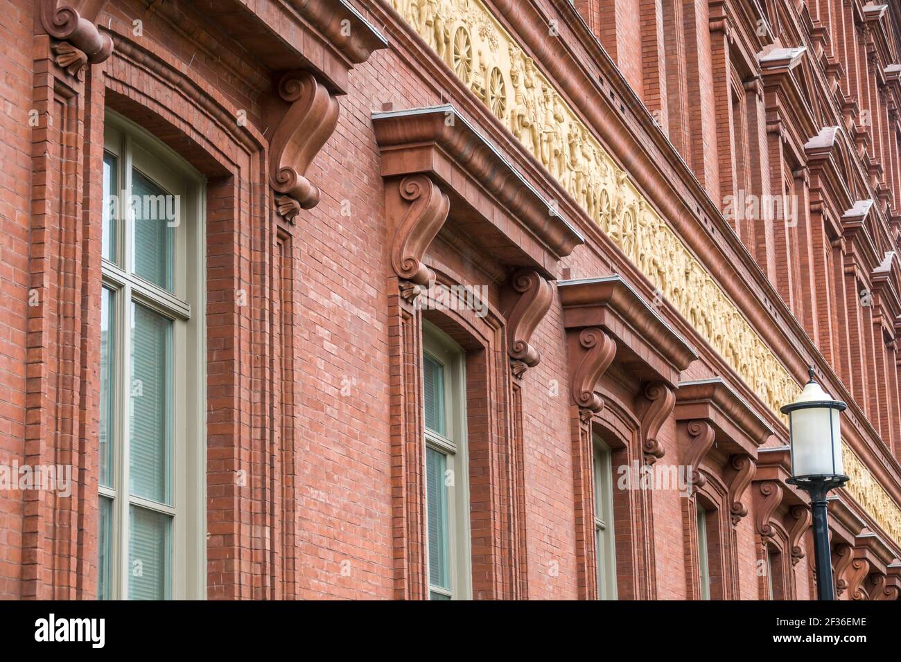 Washington DC, National Building Museum Pension Building, National Historic Landmark Renaissance Revival, außen Ziegelsteinfries aus dem Bürgerkrieg, Stockfoto