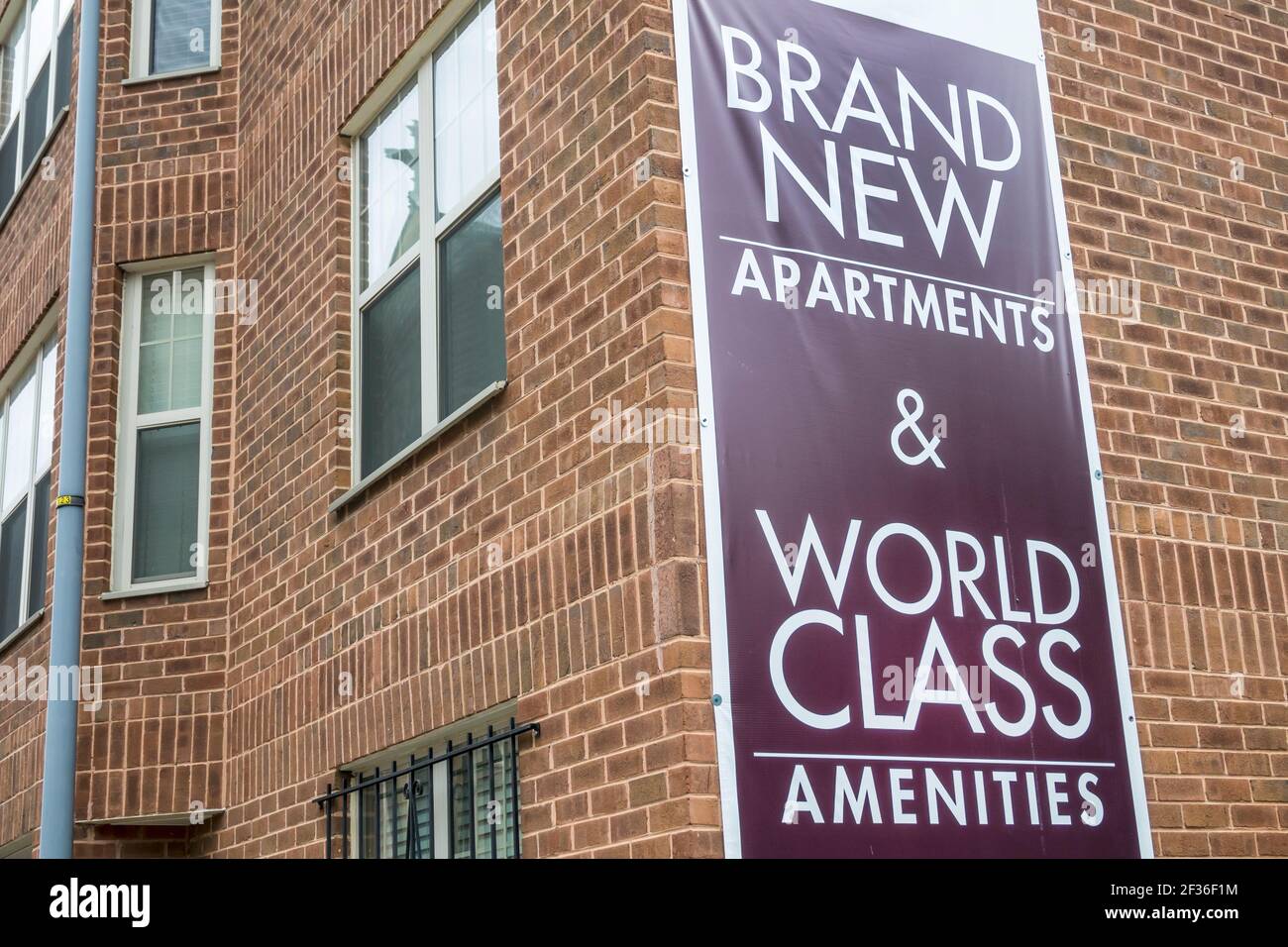 Washington DC, Logan Circle, Nachbarschaft Vermietung neue Wohnungen Zeichen Weltklasse-Annehmlichkeiten, Stockfoto