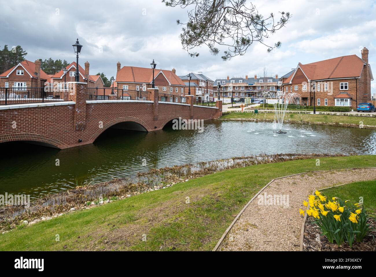 Hartland Village, neue Wohnsiedlung in der Nähe der Flotte in Hampshire, England, Großbritannien Stockfoto