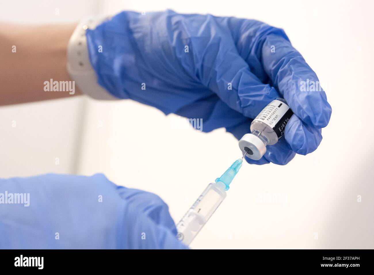 Pfizer–BioNTech COVID-19 Impfstoff in Polen, Januar 26th 2021 © Wojciech Strozyk / Alamy Stock Photo Stockfoto
