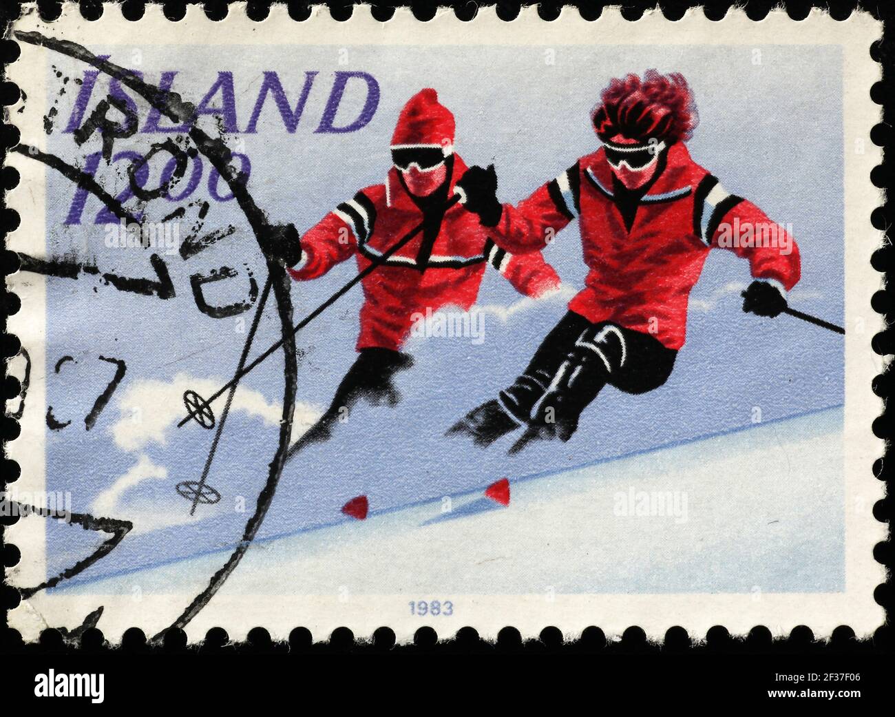 Zwei Skifahrer auf isländischer Briefmarke Stockfoto