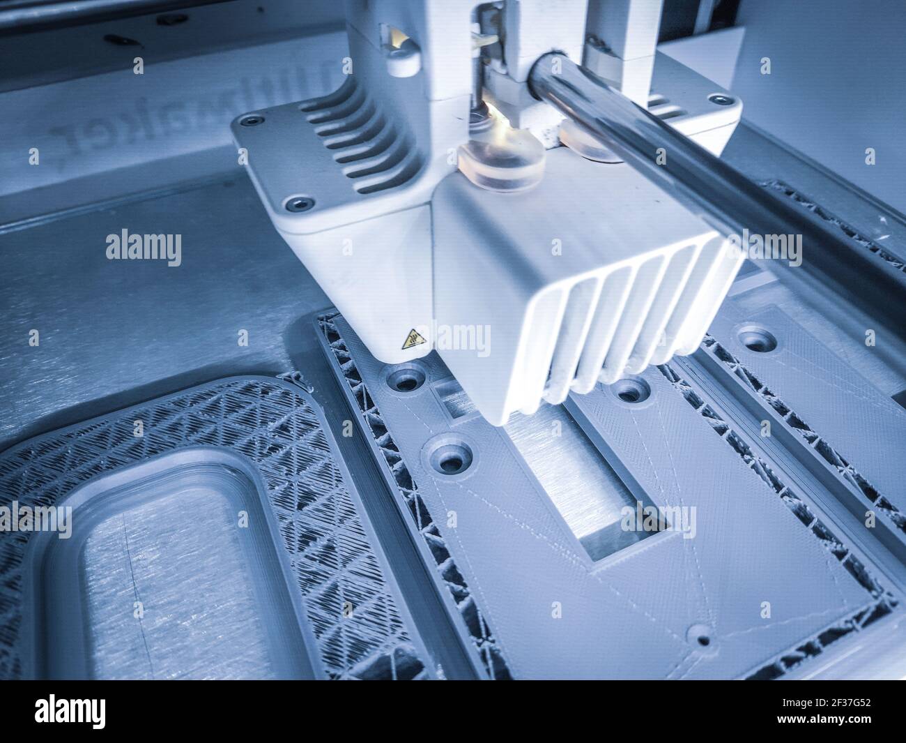 3D Drucker, Bedrucken mit Kunststoffdraht-Filament in additiver Fertigung Stockfoto