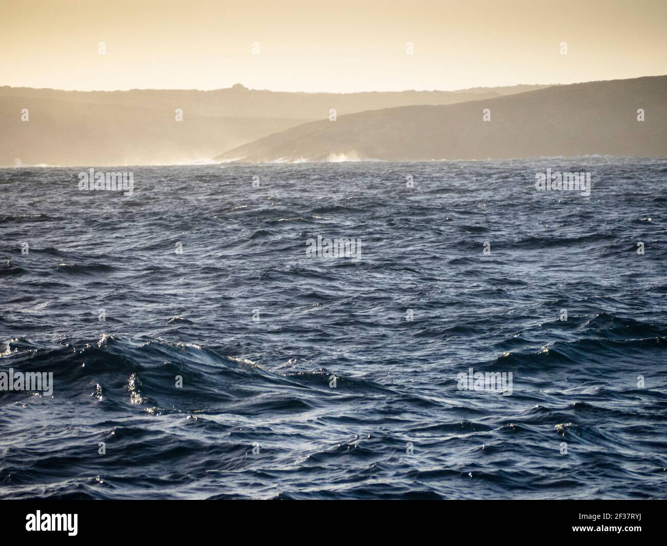 Zerklüftete Küste in der Nähe der Bremer Bay, Westaustralien Stockfoto