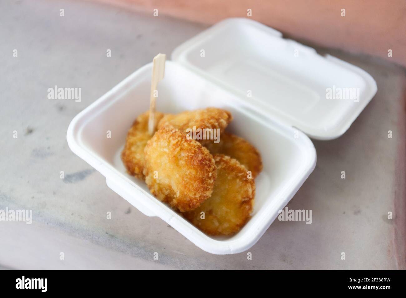 Tod man Kung oder Shrimp Pfannkuchen in Paket, thailändische Küche Stockfoto