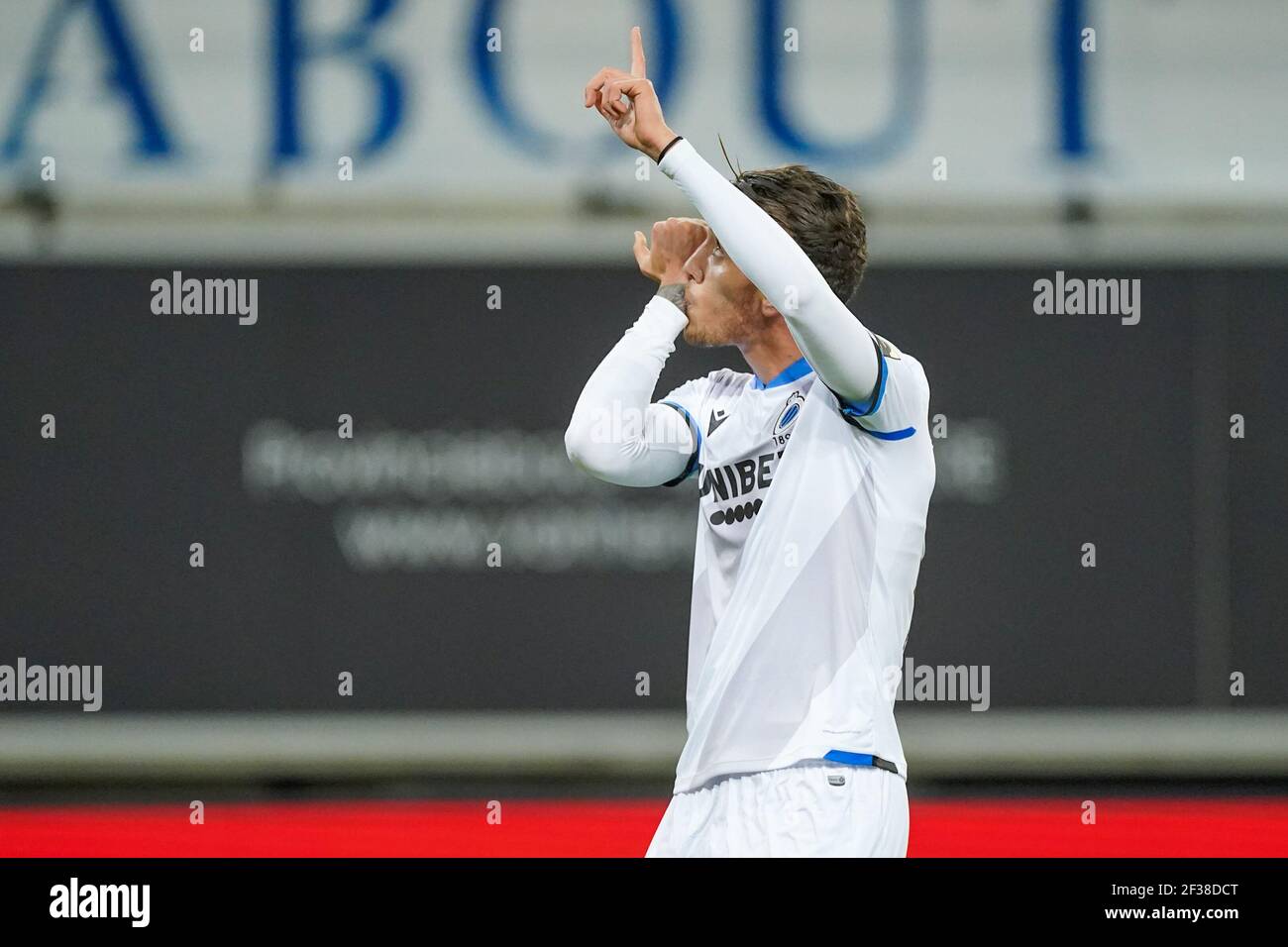 GENT, BELGIEN - MÄRZ 15: Daniel Perez vom Club Brugge feiert sein Tor im Jupiler Pro League Spiel zwischen KAA Gent und Club Brugge KV AT Stockfoto