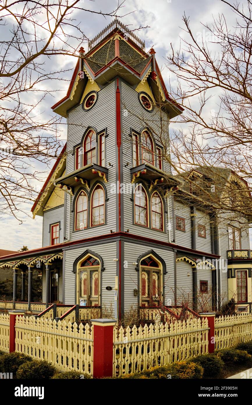 Historisches Abbey Inn viktorianisches Lebkuchenhaus in Cape May, New Jersey. Stockfoto