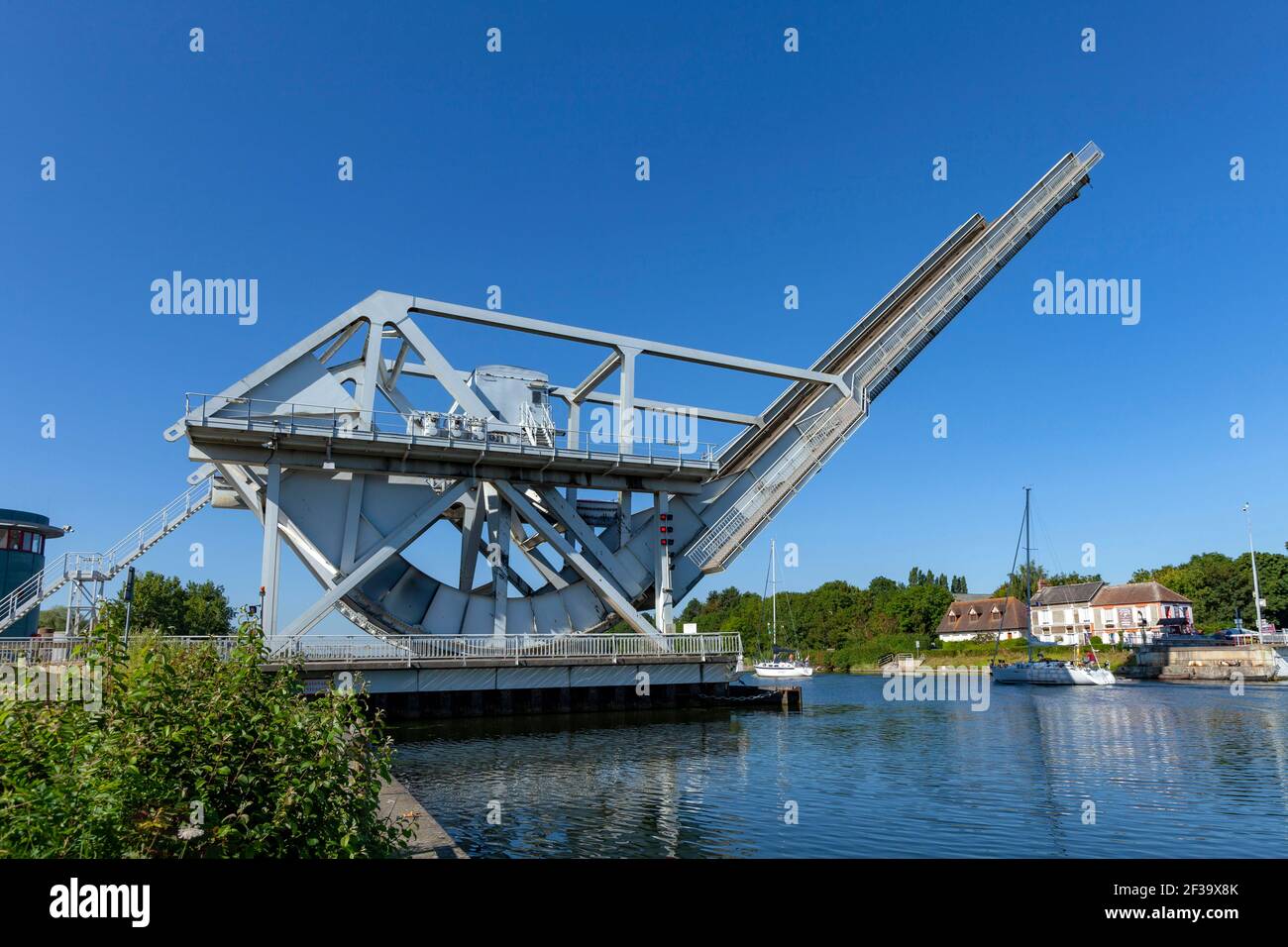 Benouville (Normandie, Nordwestfrankreich): Pegasus-Brücke über den Caen-Kanal. (Nicht verfügbar für Postkartenproduktion) Stockfoto