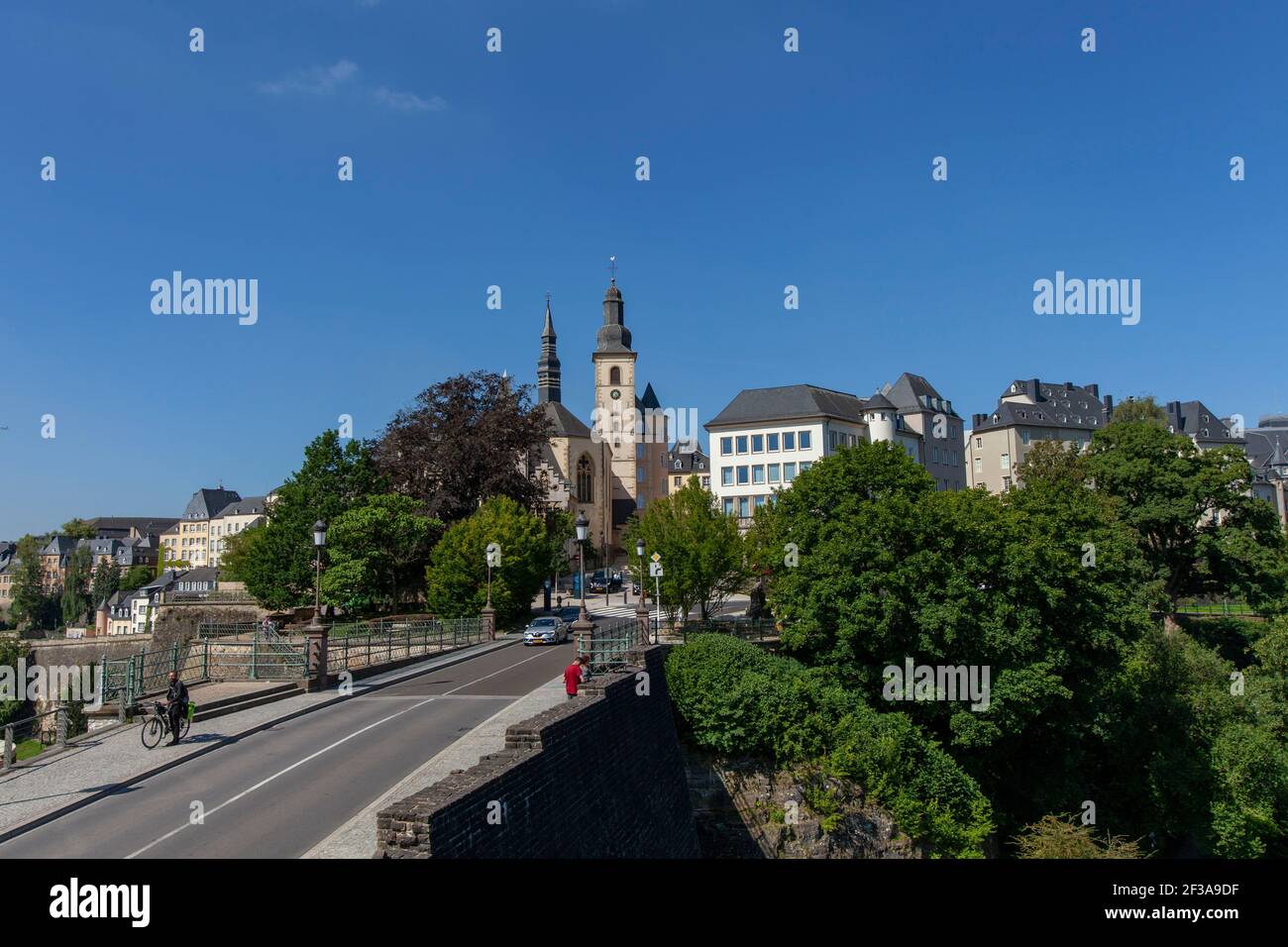 Luxemburg: Überblick über die Oberstadt, in der Nähe der Gärten der Bunker „Casemates du Bock“ in der Stadt Luxemburg Stockfoto