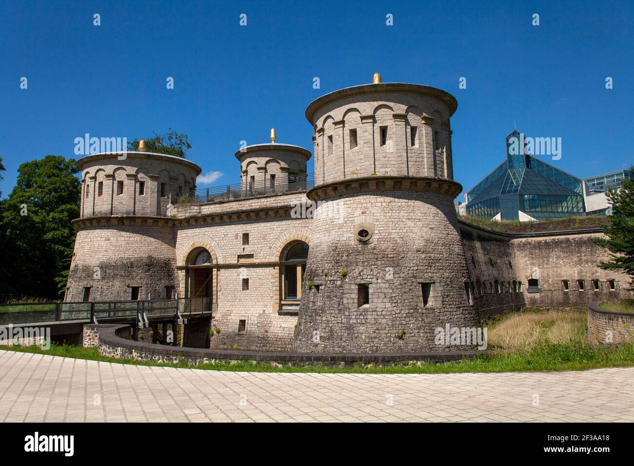 Luxemburg: Fort Thungen, in dem sich das Drai Eechelen Museum befindet, in der Stadt Luxemburg Stockfoto
