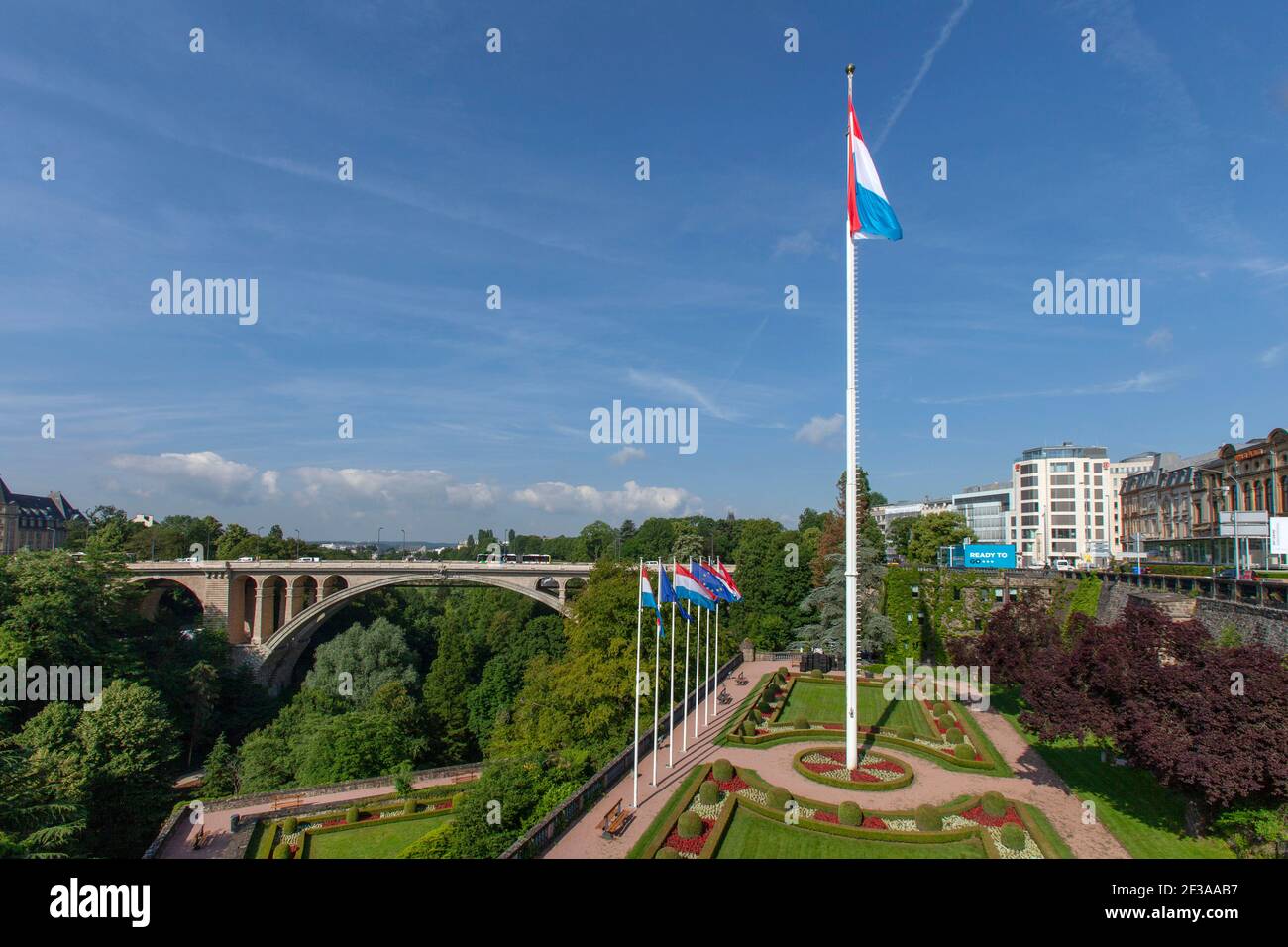 Luxemburg: Die Oberstadt, Gärten der "Casemates de la Petrusse" Bunker in Luxemburg-Stadt Stockfoto