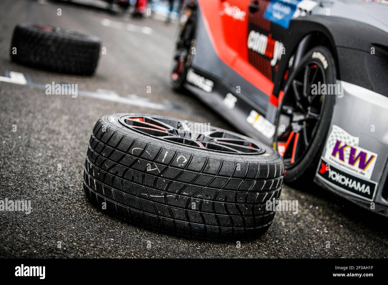 Yokohama Regenreifen während des 2019 FIA WTCR World Touring Car Cup Rennens der Slowakei am Slovakia Ring, vom 10. Bis 12. Mai - Foto Florent Gooden / DPPI Stockfoto