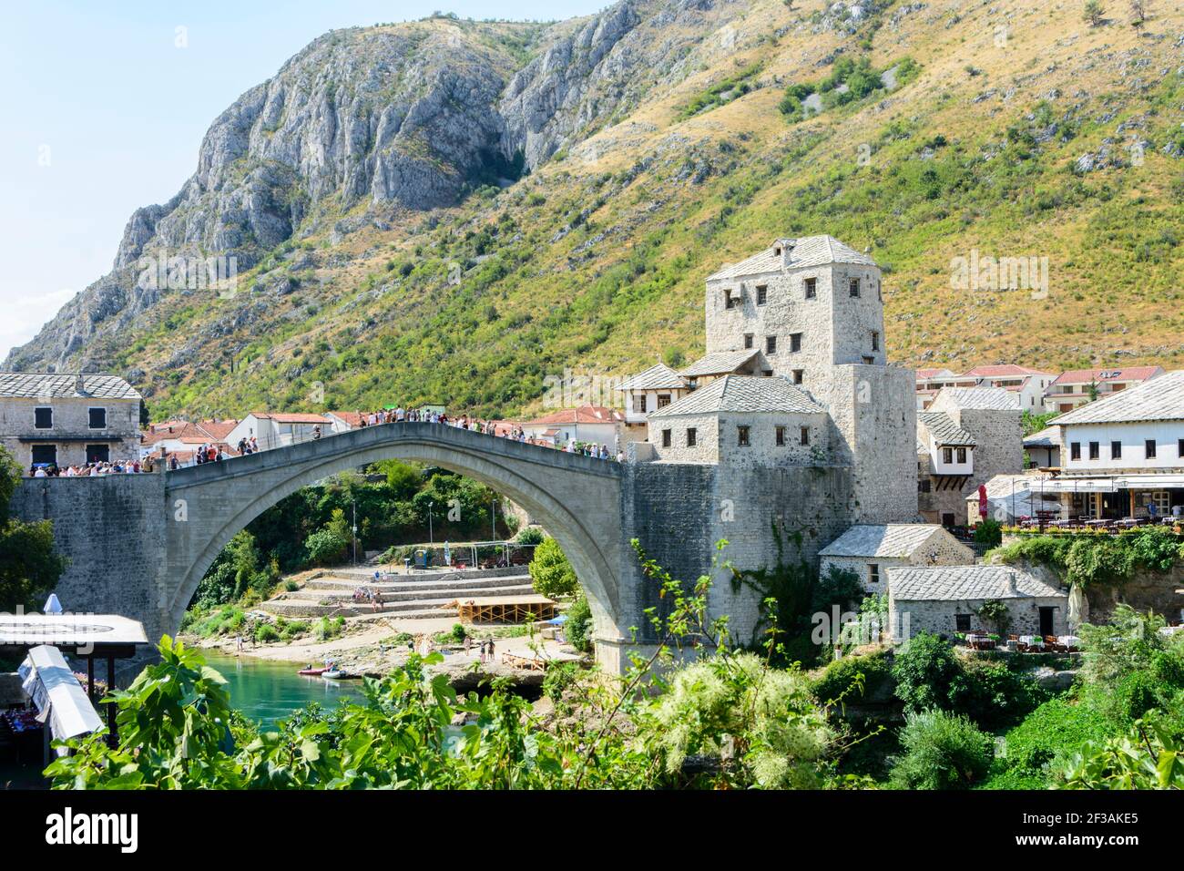 Die berühmte Stari Most (alte Brücke) in Mostar, Bosnien und Herzegowina. Stockfoto