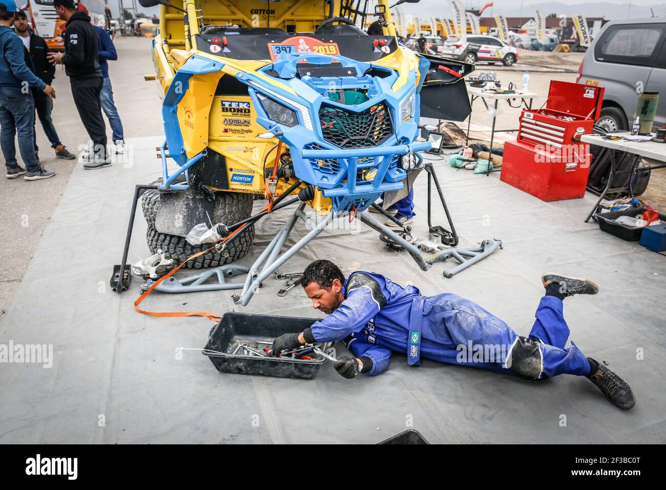 397 VARELA Bruno (BRA), JUSTO Maikel (BRA), Can-am, Varela Rally Team, Group SXS ASO/FI, Klasse SXS, Mecaniciens Mechaniker während der Dakar 2019, Ruhetag Arequipa, peru, am 12. januar - Foto Antonin Vincent / DPPI Stockfoto