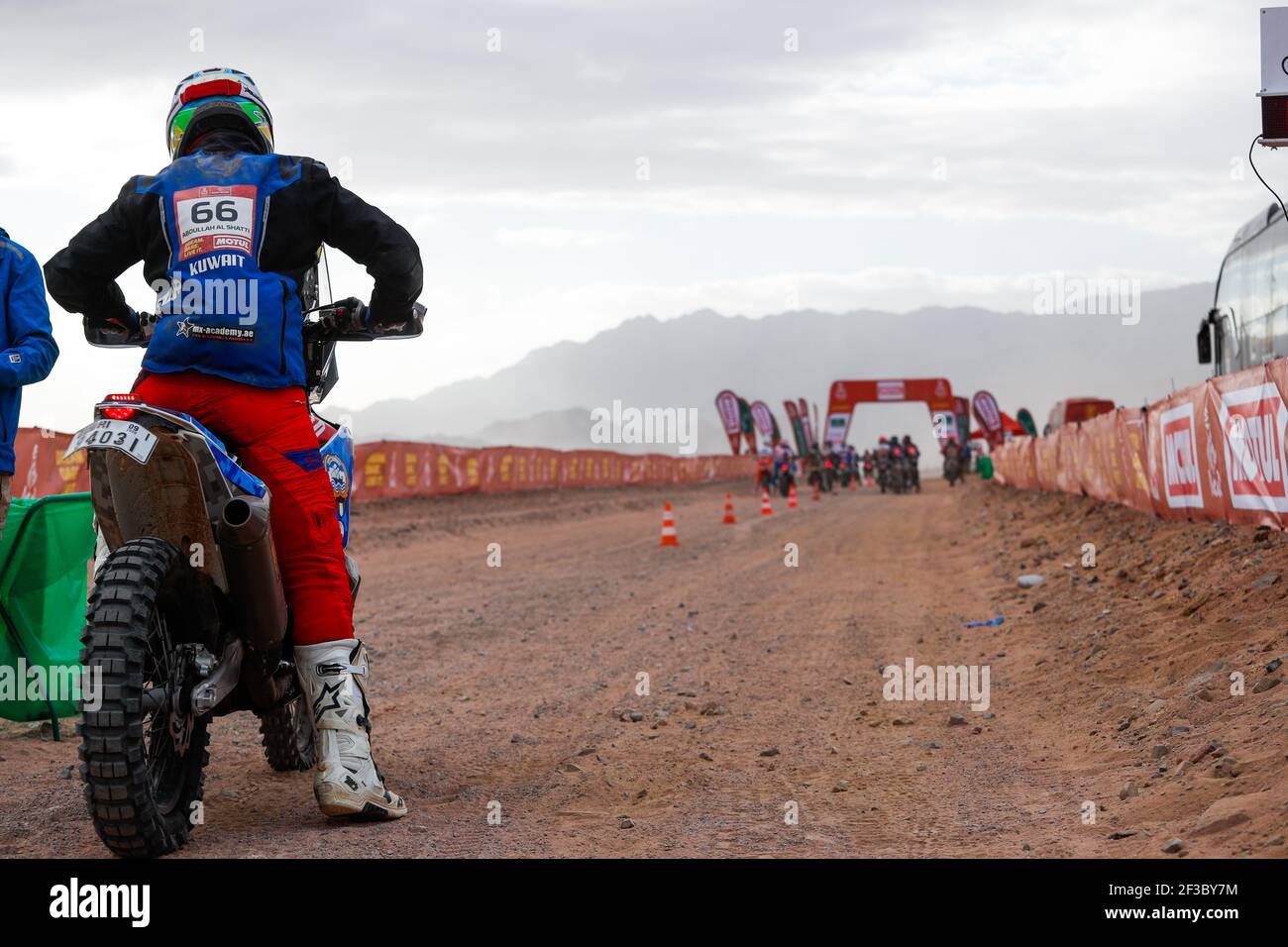 66 Al Shatti Aboullah (kwt), KTM, Duust Rally Team, Moto, Bike, Aktion während der Etappe 4 der Dakar 2020 zwischen Neom und Al Ula, 676 km - SS 453 km, in Saudi-Arabien, am 8. Januar 2020 - Foto Frédéric Le Floc'h / DPPI Stockfoto