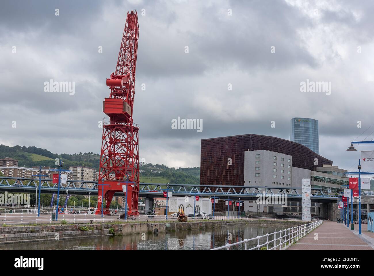 Außenansicht des Schifffahrtsmuseums in Bilbao, Baskenland, Spanien Stockfoto