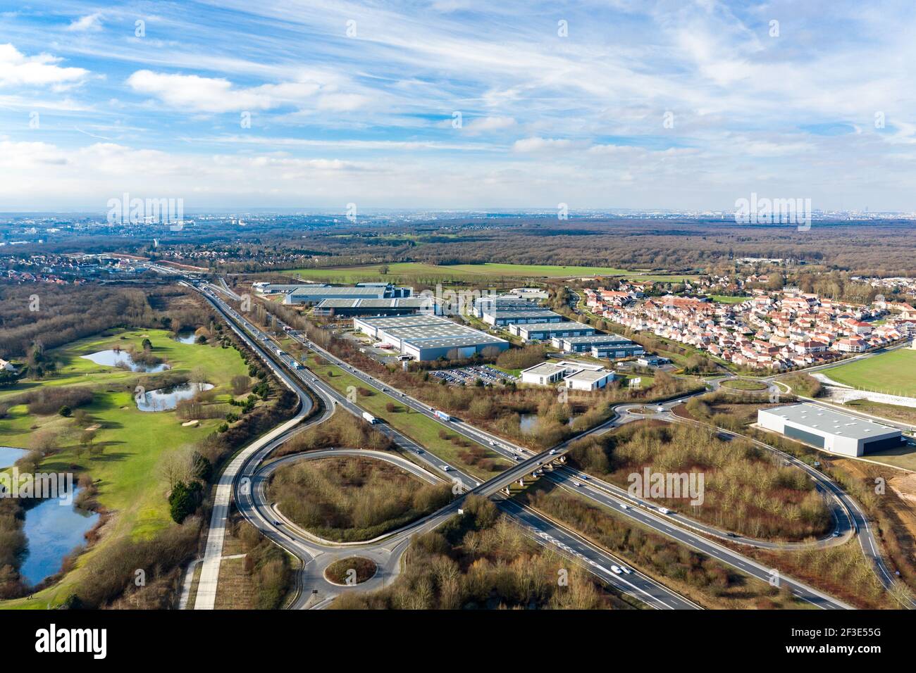 Schöne Luftansicht eines Logistik-/Industrielagers Stockfoto