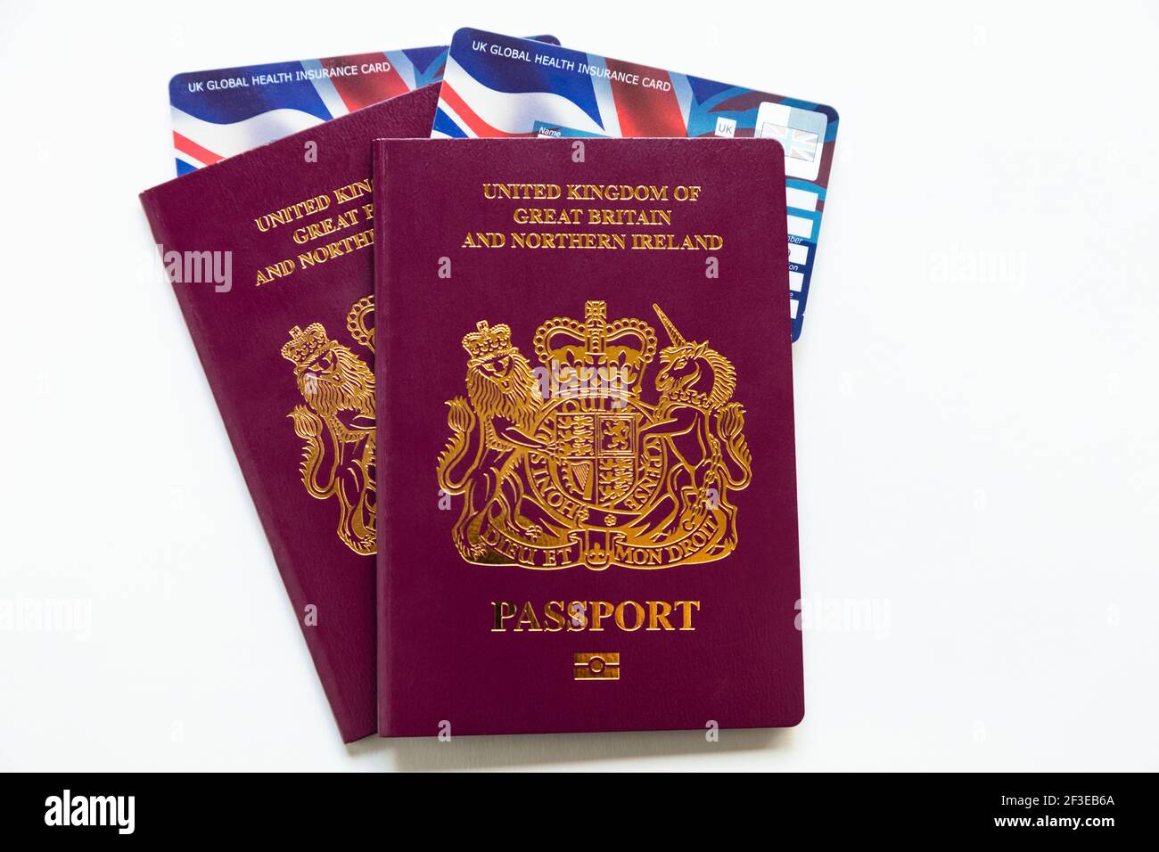 Vereinigtes Konigreich Grossbritannien Und Nordirland Passe Und Neue Global Health Insurance Cards Ghic Diese Ersetzen Die Ehic Eu Karte P Stockfotografie Alamy