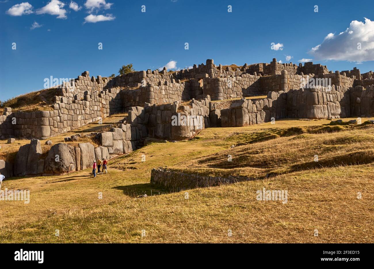 Riesige Mauern der Inka-Festung Saqsayhuaman, in der Nähe von Cusco, Peru, Südamerika Stockfoto