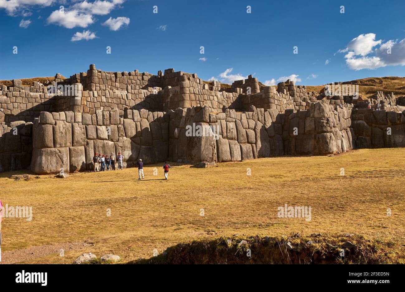 Riesige Mauern der Inka-Festung Saqsayhuaman, in der Nähe von Cusco, Peru, Südamerika Stockfoto