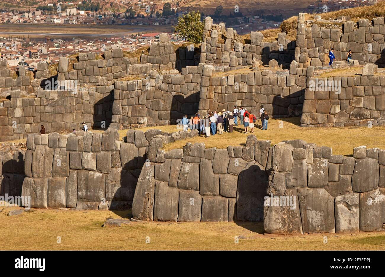 Riesige Mauern der Inka-Festung Saqsayhuaman, in der Nähe von Cusco, Peru, Südamerika Stockfoto