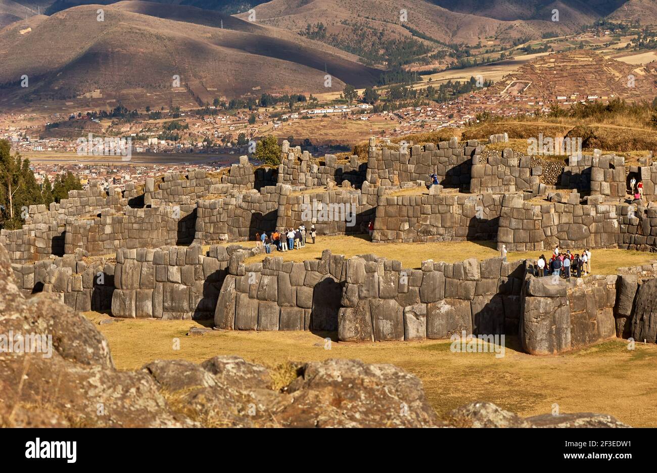 Riesige Mauern der Inka-Festung Saqsayhuaman, in der Nähe von Cusco, Peru, Südamerika Stockfoto