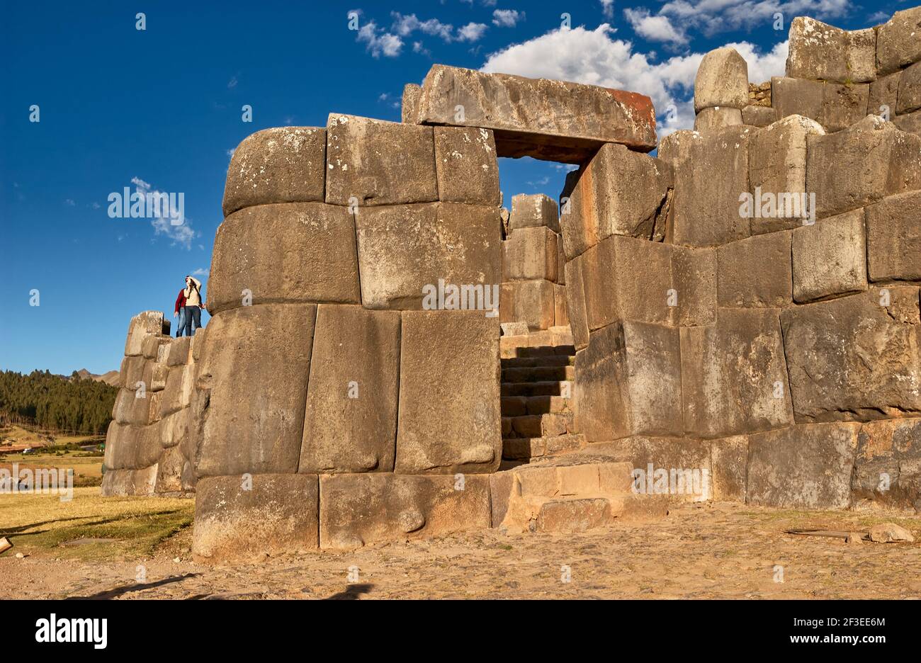 Riesige Mauern der Inka-Festung Saqsayhuaman, in der Nähe von Cusco, Peru, Südamerika Stockfoto