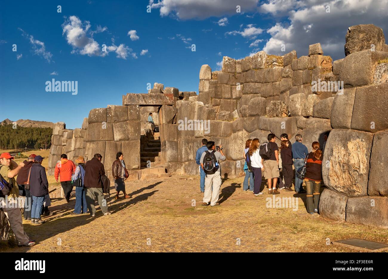 Riesige Mauern der Inka-Festung Saqsayhuaman, in der Nähe von Cusco, Peru, Südamerika Stockfoto
