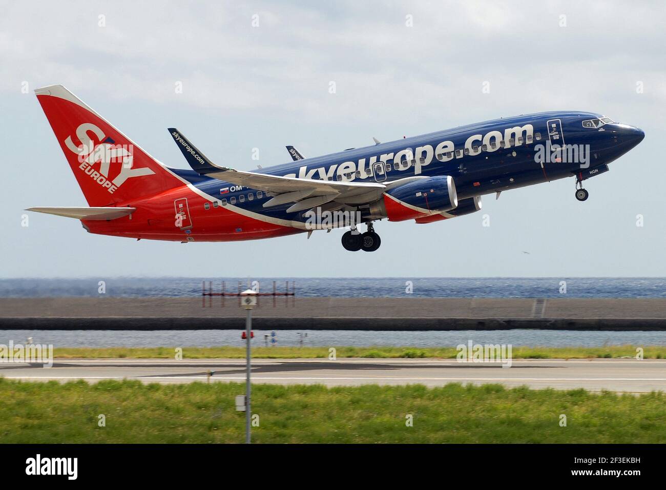 15-03-2021 - Generic Airplanes - OM-NGN - Sky Europe Airlines - Boeing 737 NG / Max. Seriennummer 34759, Typ 737-7GL. Erstflug am 2,07.2007, del Stockfoto