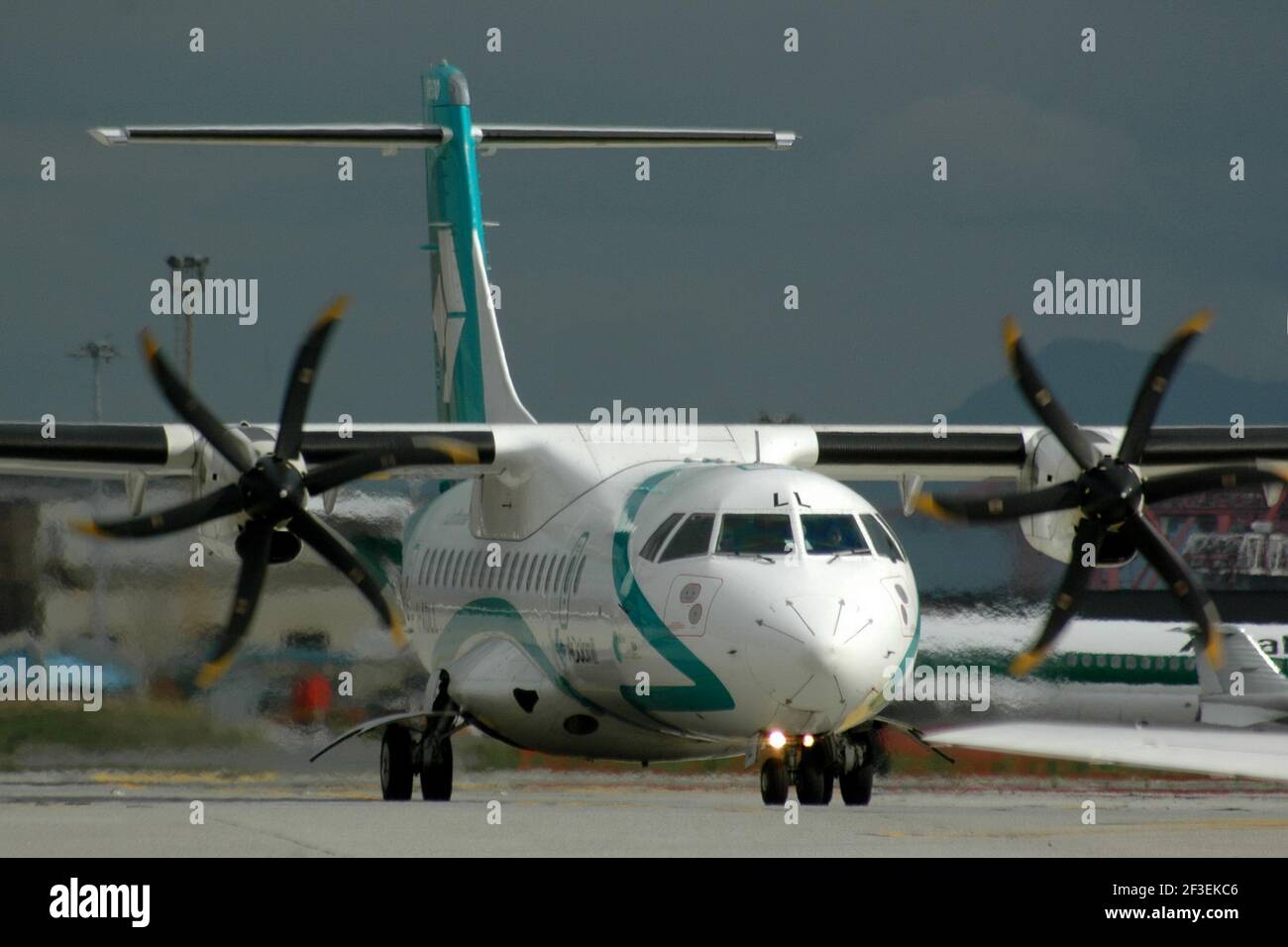 15-03-2021 - Generic Airplanes - I-ADLL - Air Dolomiti - ATR-42. Seriennummer SERIELL, Typ 42-500. Erster Flug am 518, geliefert an Air Dolomiti Stockfoto