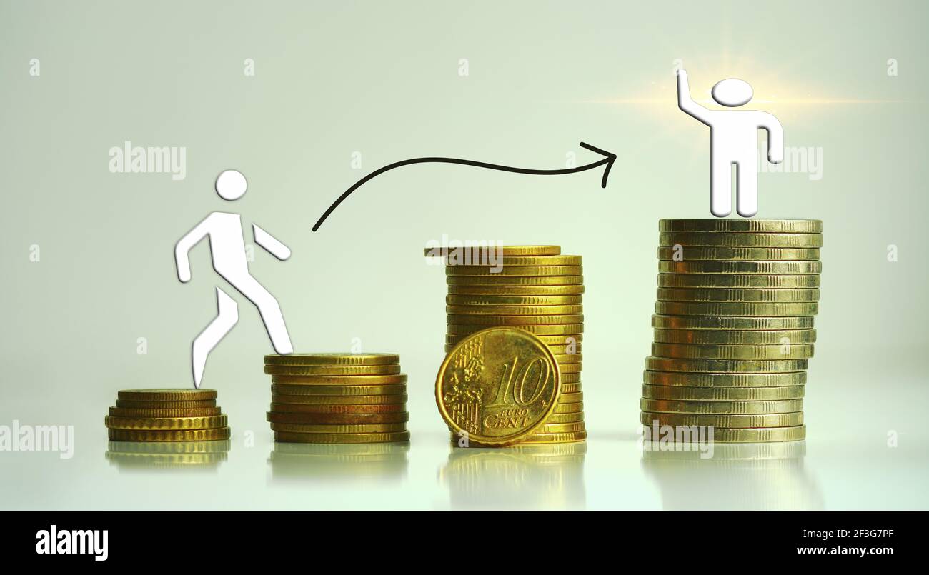 Eine Nahaufnahme von 10-Cent-Münzen und anderen gestapelten Münzen Zeigen Sie das Konzept der florierenden Investition und finanziellen Bewertung. Stockfoto