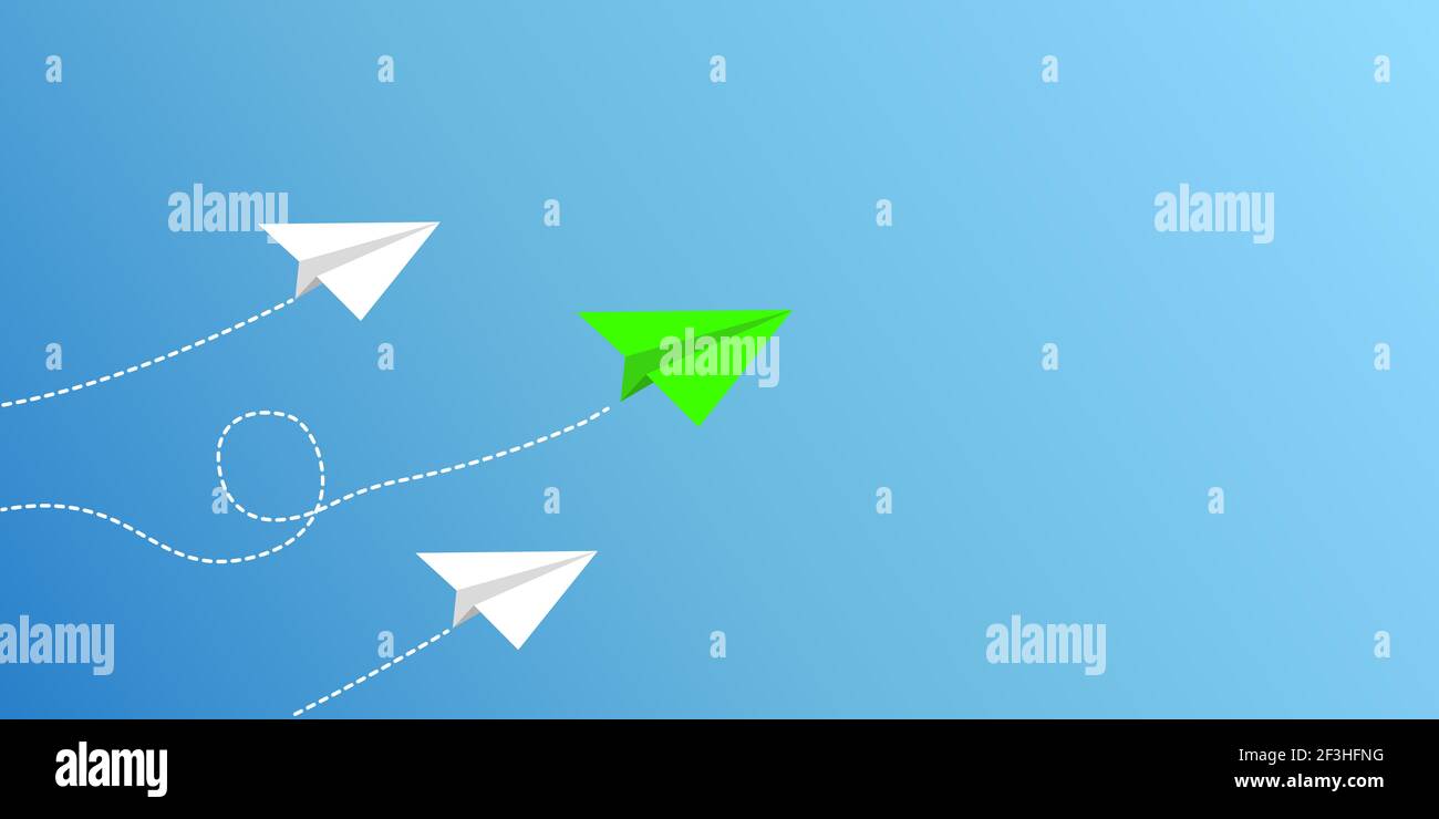 Papierflugzeugflug. Das Konzept von Führung und Erfolg. Geschäftskonzept. Auf blauem Hintergrund. Neue Idee, Mut, neues Denken, kreative Lösung, Stock Vektor