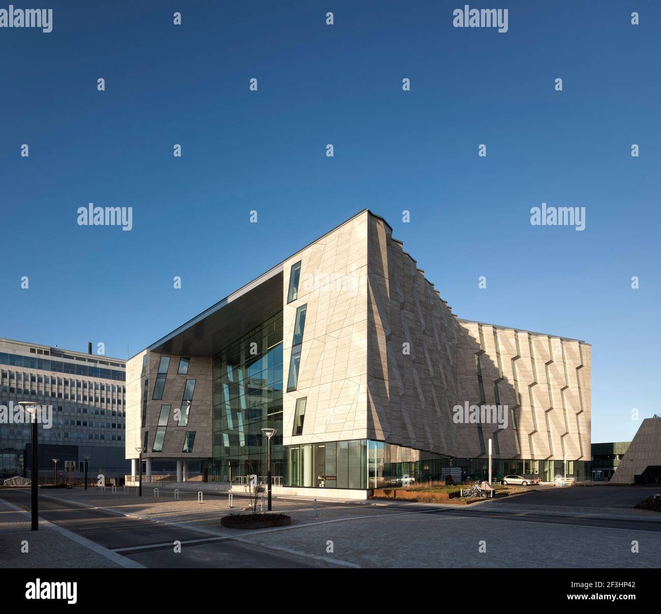 Horten-Bürogebäude Stockfoto