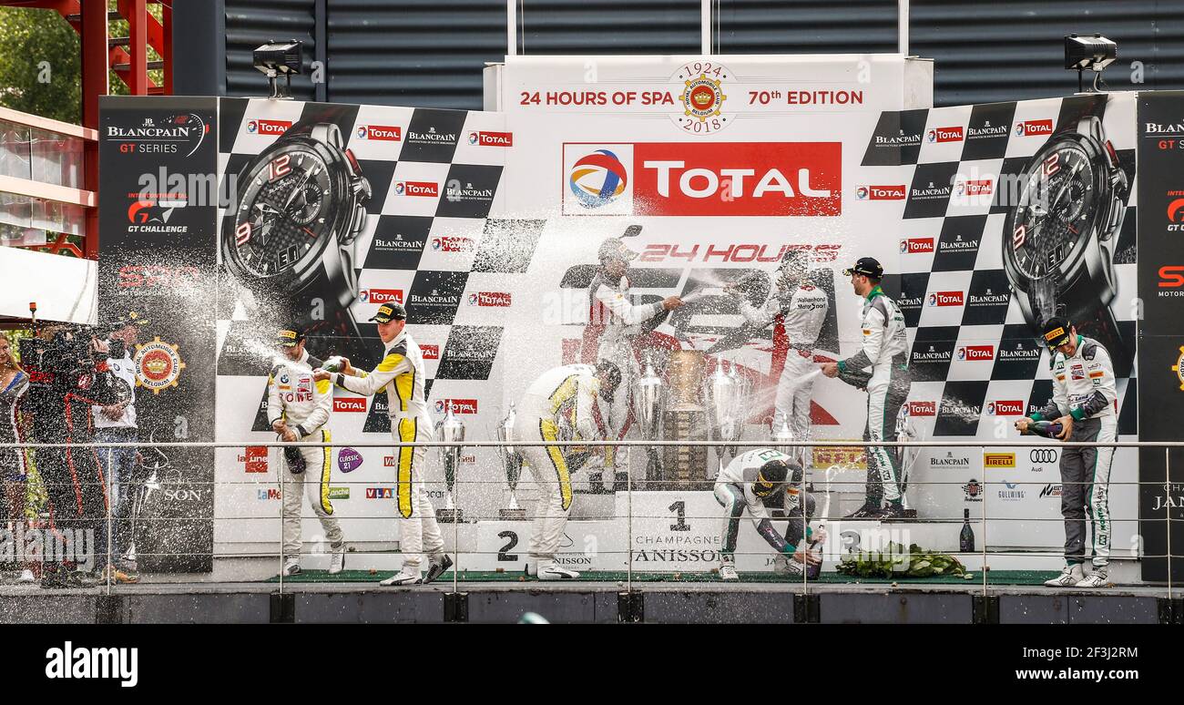 99 Alexander Sims (GBR), Jens Klingmann (DEU),Nicky Catsburg (NDL), ROWE Racing, BMW M6 GT3, 34 Philipp eng (deu), Tom Blomqvist (gbr), Christian Krognes (NOR), Walkenhorst Motorsport, BMW M6 GT3, 29 Kelvin van der Linde (zaf), Sheldon van der Linde (zaf), Jeffrey Schmidt (che), Montaplast by Land-Motorsport, Audi R8 LMS, 25 Markus Winkelhock (deu), Christopher Haase (deu), Frederic Vervisch (bel), Audi Sport Team Sainteloc Racing, Audi R8 LMS, Podium Ambiente während der 2018 Blancpain Endurance Series Meisterschaft 24 Stunden von Spa, vom 25. Bis 29. Juli, Spa Francorchamps, Belgien - Foto Francoi Stockfoto