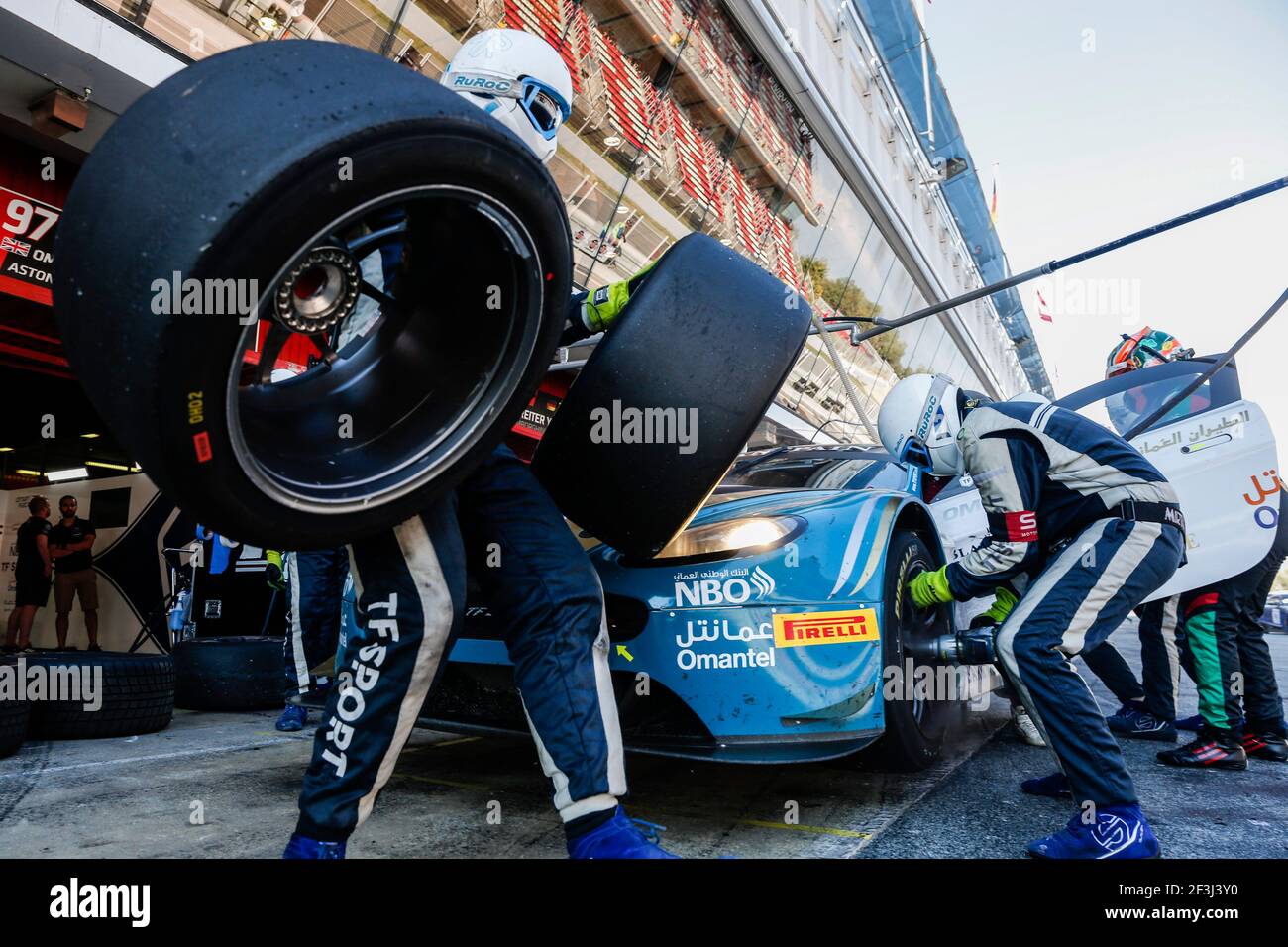 Pit Lane Aktion während der 2018 Blancpain GT Serie Endurance Cup, bei Barcelone, Spanisch vom 28. Bis 30. september - Foto: Xavi Bonilla / DPPI Stockfoto