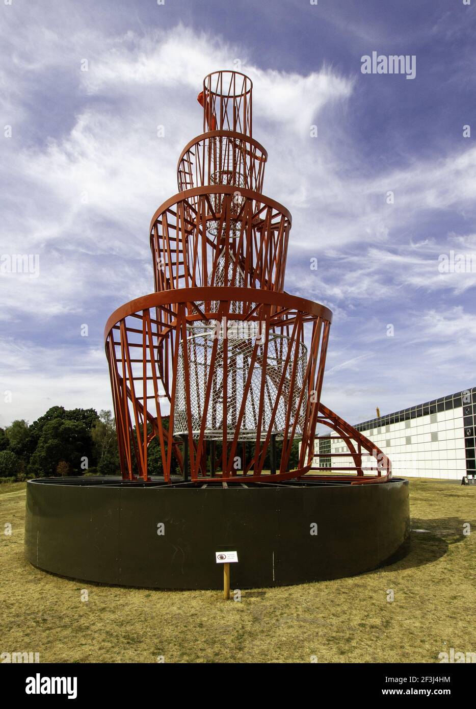 NORWICH, GROSSBRITANNIEN - 04. Aug 2018: Modell des Denkmals der Dritten Internationale, 1919–20 von Vladimir Tatlin im Sainsbury Centre for Visua Stockfoto