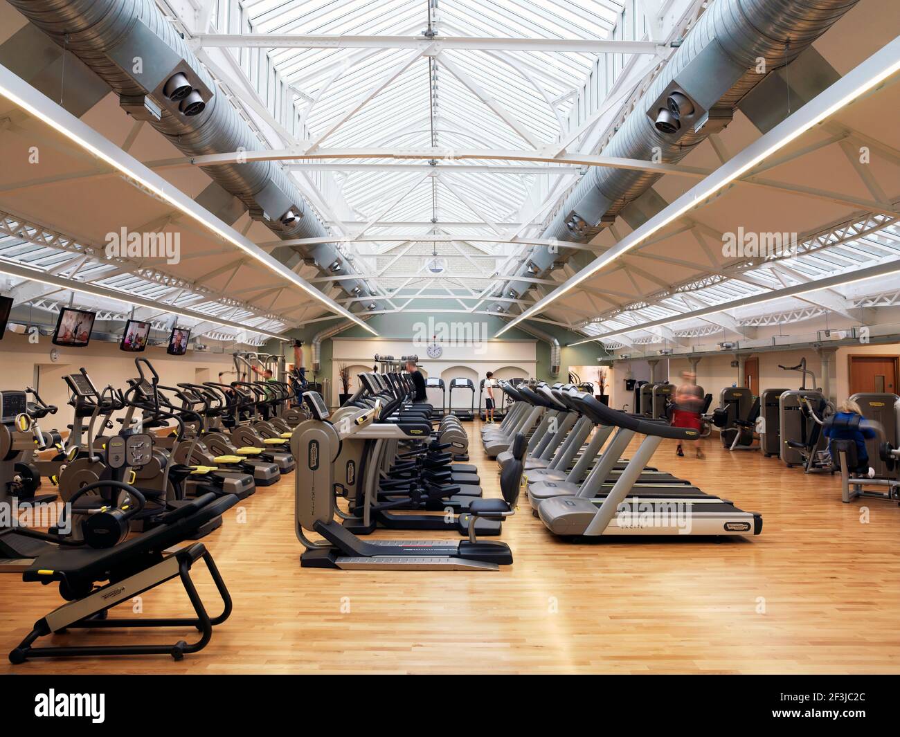 Neue und renovierte Sportzentrum und Schwimmbäder für London Borough of Camden Stockfoto