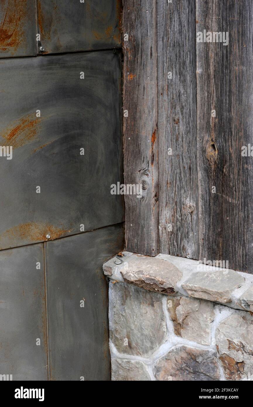 Die Außenstruktur der umgebauten Scheune des Designers Rosemary