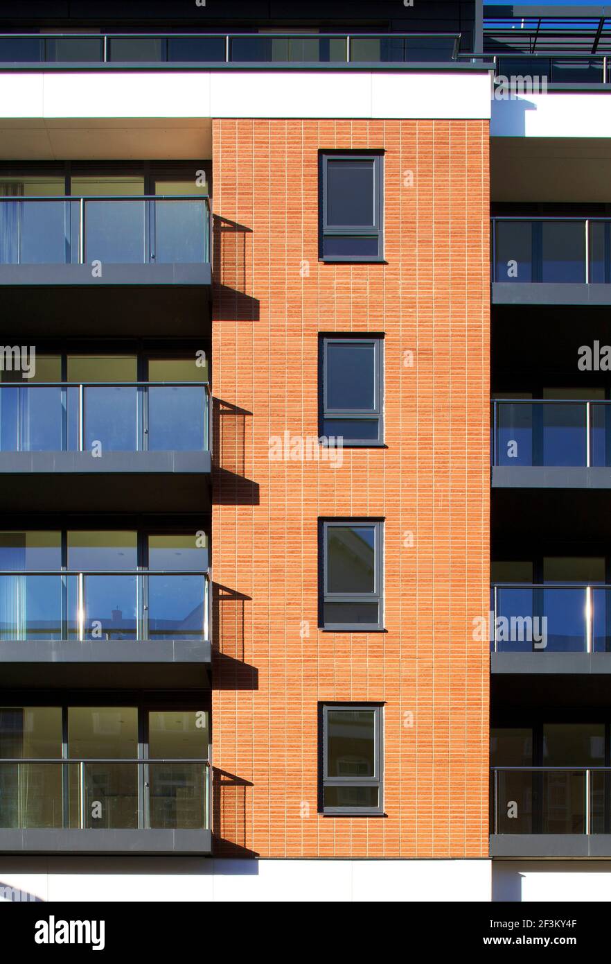 Seward Street, London. Aquarian Verkleidungen System auf einem neuen Wohnblock in Seward Street in London verwendet Stockfoto