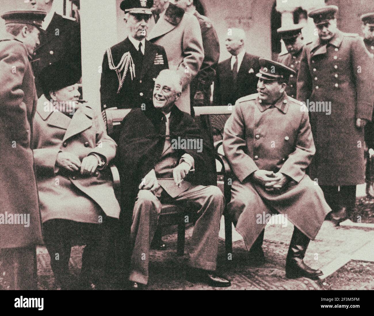 Archivfoto von Churchill, Roosevelt und Stalin treffen sich im Februar 1945 im Livadia-Palast in Jalta. Stockfoto