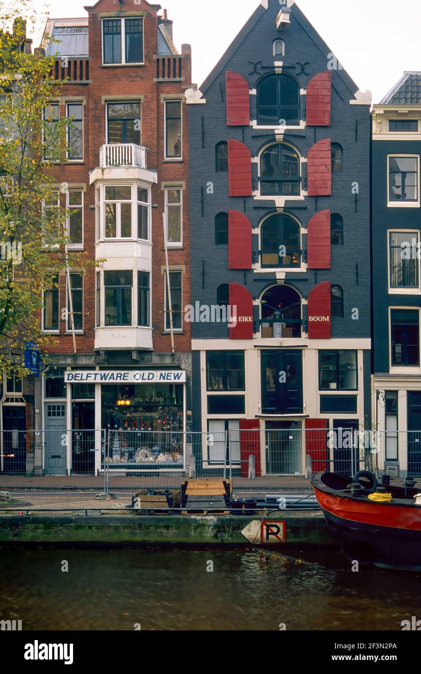 Gebäude entlang der Prinsengracht in Amsterdam 2001 Stockfoto