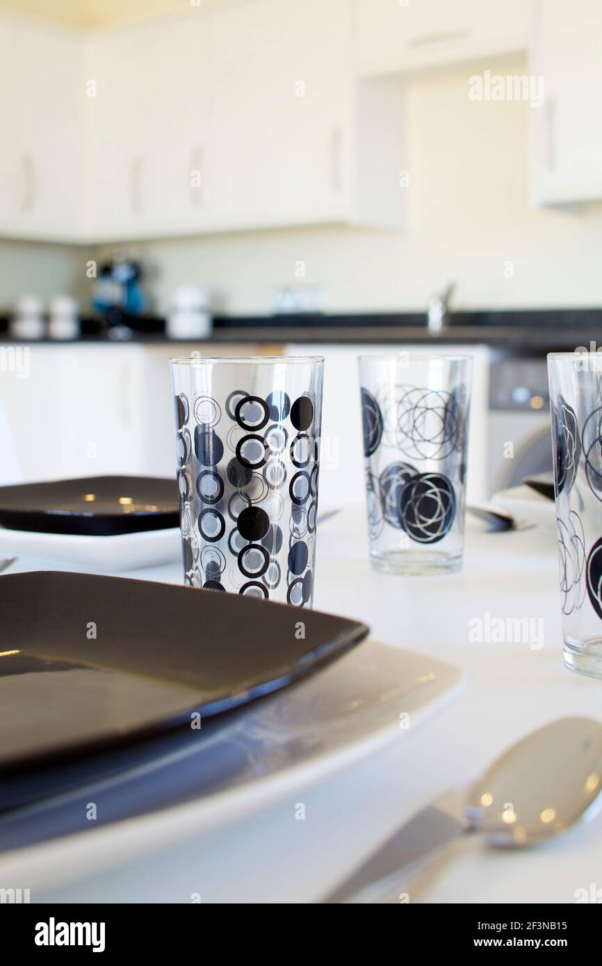 Nokoto Court, Stockmoor Village Local Centre Bridgwater. Neuentwicklung von Wohnhäusern und Einzelhandelsflächen im Stockmoor Village in Bridgwater Stockfoto