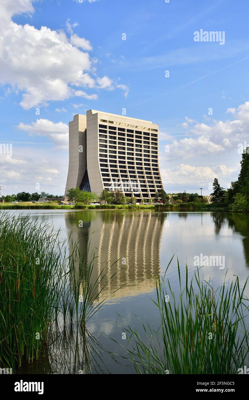 Batavia, Illinois, USA. Robert Rathbun Wilson Hall in Fermilab. Stockfoto