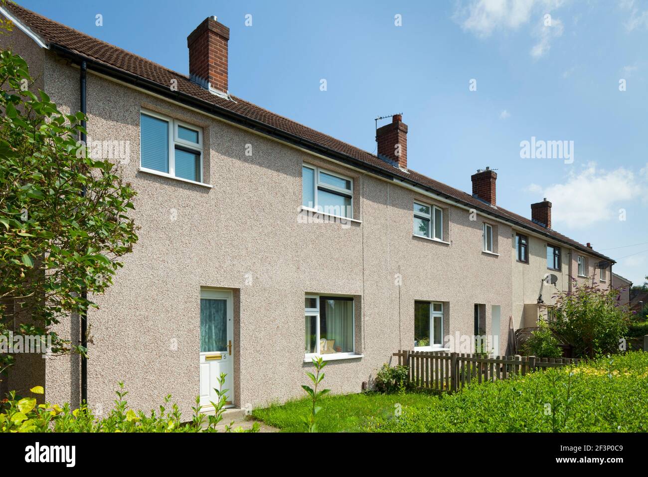 Silk Mill Road, Leeds. Willmott Dixon sind retro passende Außenwandisolierung (EWI) Isolierung zu den Eigenschaften, um sie energieeffizienter zu machen Stockfoto