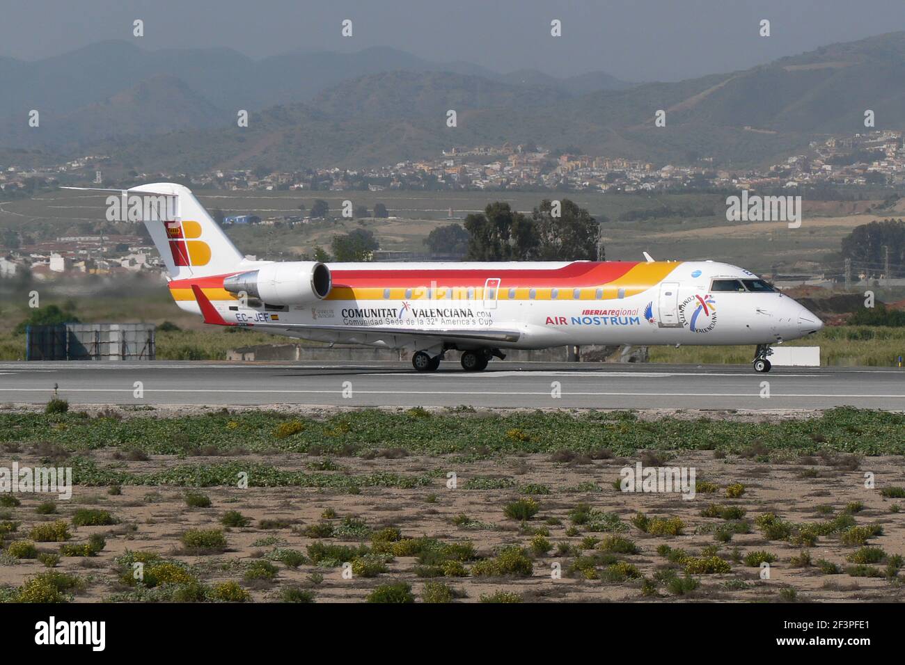 Bombardier CRJ-200 (EC-JEF) Iberia Regional - Air Nostrum startbereit, Malaga, Spanien. Stockfoto